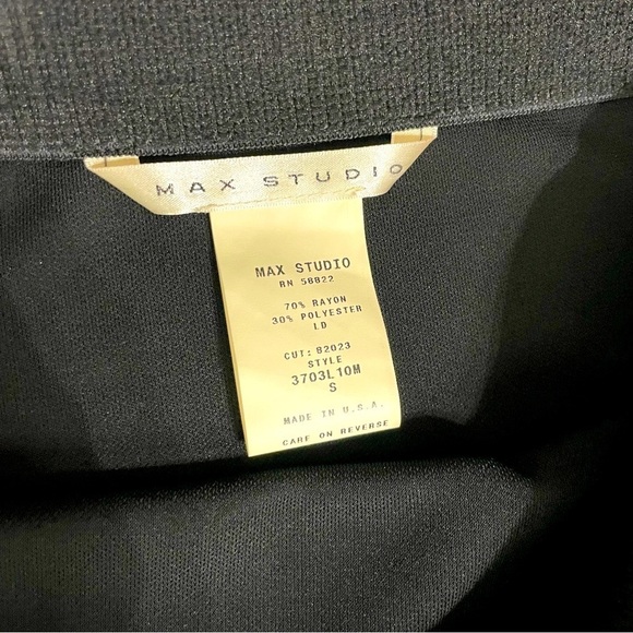 Max Studio Womens
Black High Low Midi Skirt
Size S - Picture 6 of 7